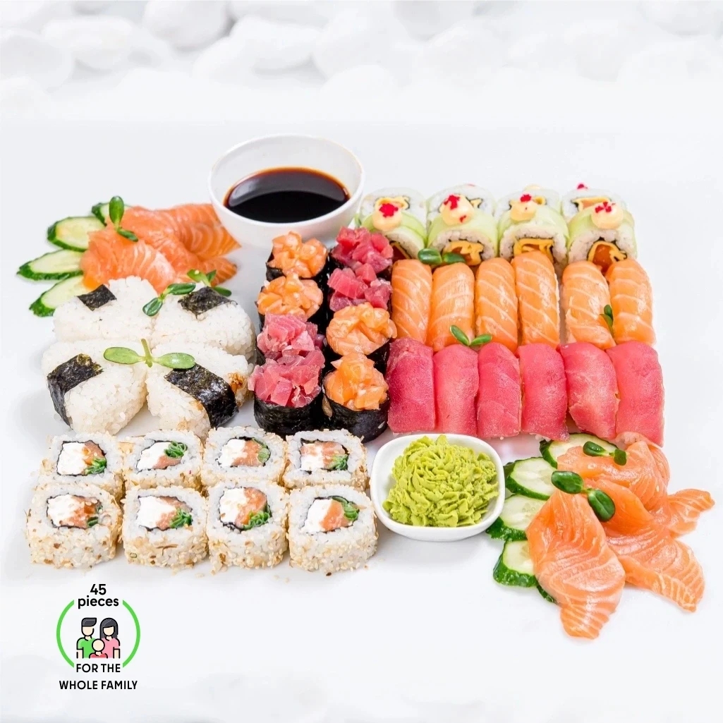 Medium Family Sushi Box (45 pieces)